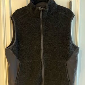 Lululemon black fleece vest
